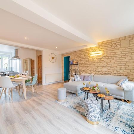 Cote Cour, 3 Chambres, Terrasses, Jardin Prive Avec Terrain De Petanque, Cave Voutee Corgoloin エクステリア 写真